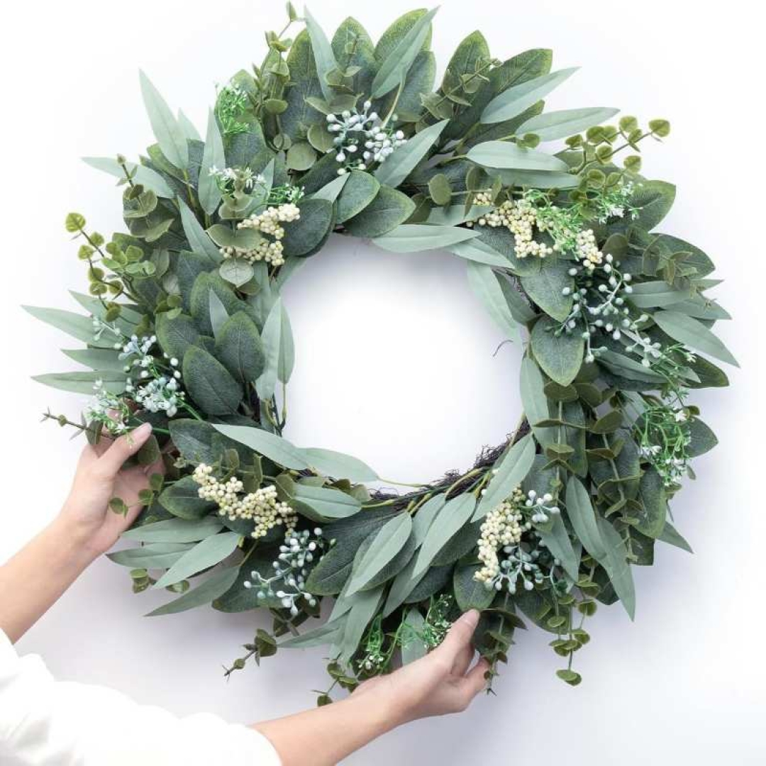 50cm Simulated Eucalyptus Leaf Wreath