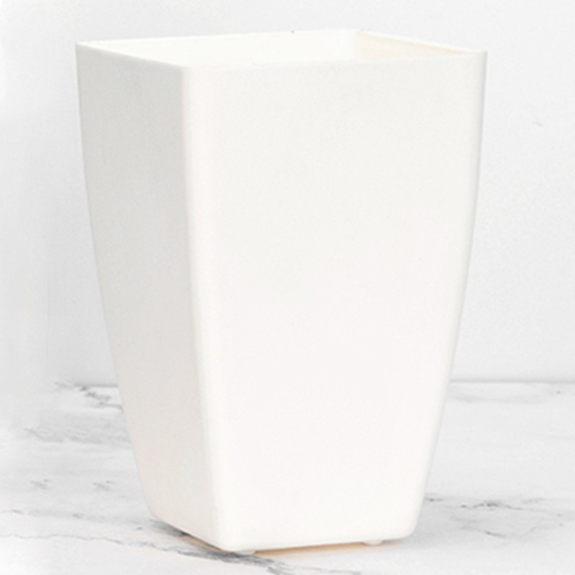 Plastic flower pots manufacturing