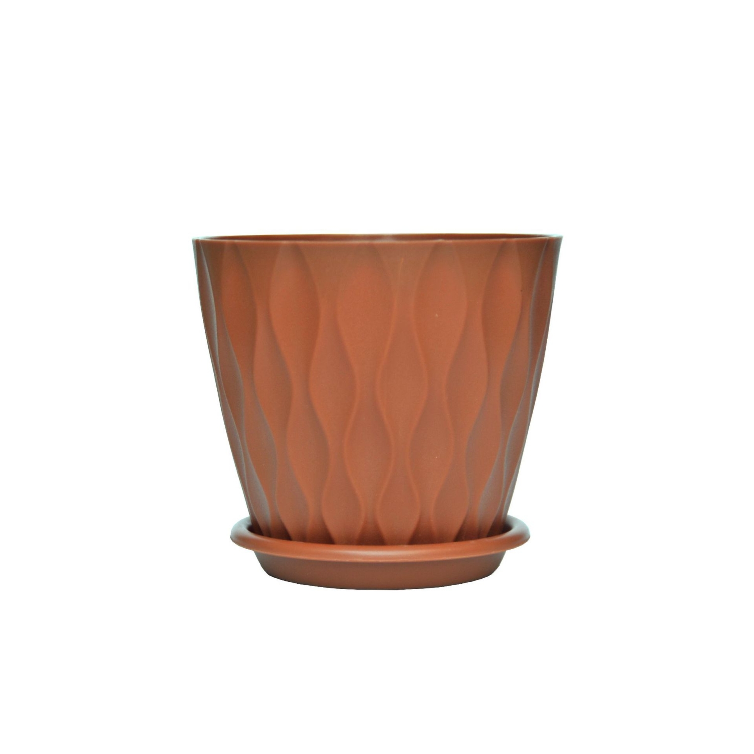 Plastic flower pot with saucer