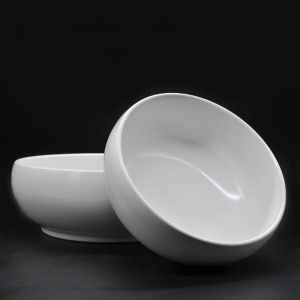 Round bowl-shaped plastic flower pot