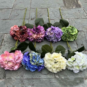 Soft-touch Plastic hydrangea