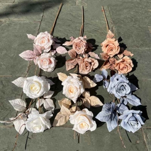 Autumn-colored artificial roses