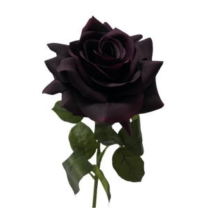 Realistic artificial roses