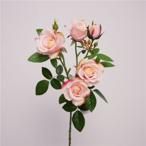Lifelike artificial roses