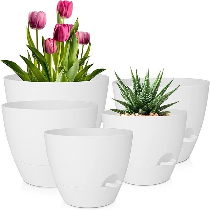 Side-filled self-absorbing plastic flower pot