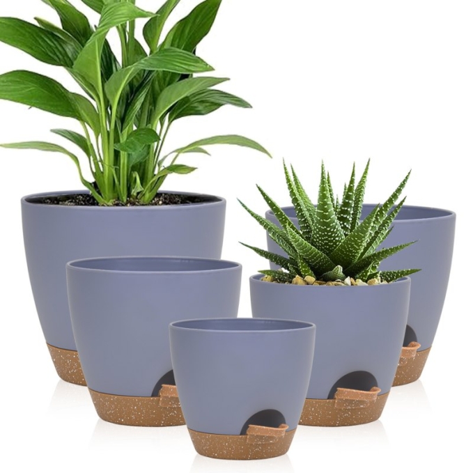 Side-filled self-absorbing plastic flower pot