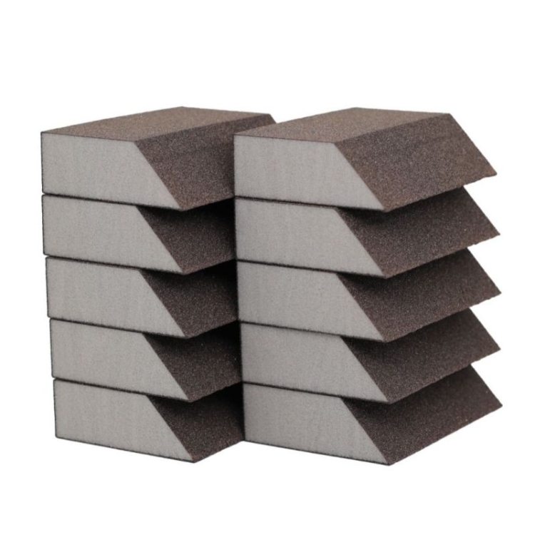 Angled sponge sand block