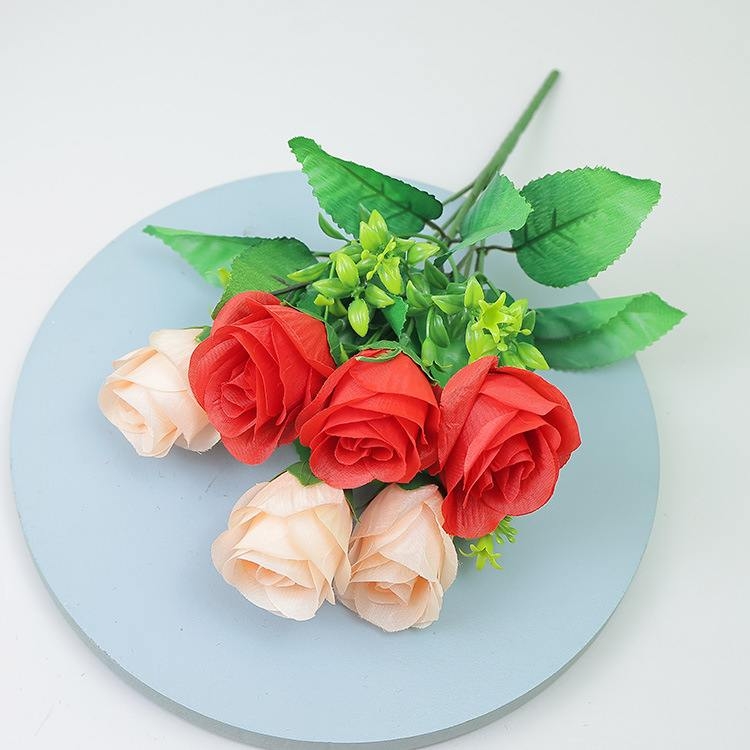 Bouquet of artificial roses