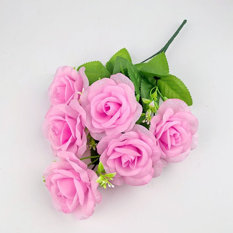 Artificial roses with 6 flowers