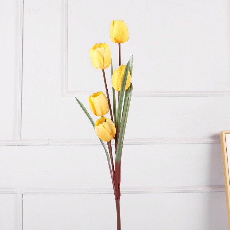 Simulated five-headed tulip