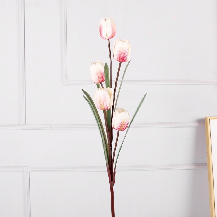 Simulated five-headed tulip