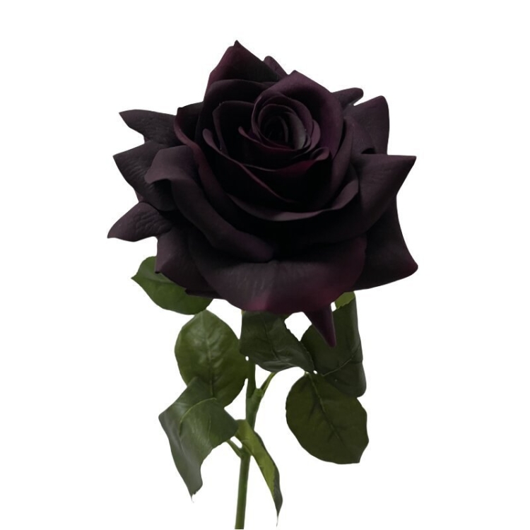 Realistic artificial roses