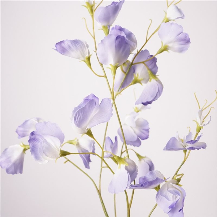 Simulated pea flowers