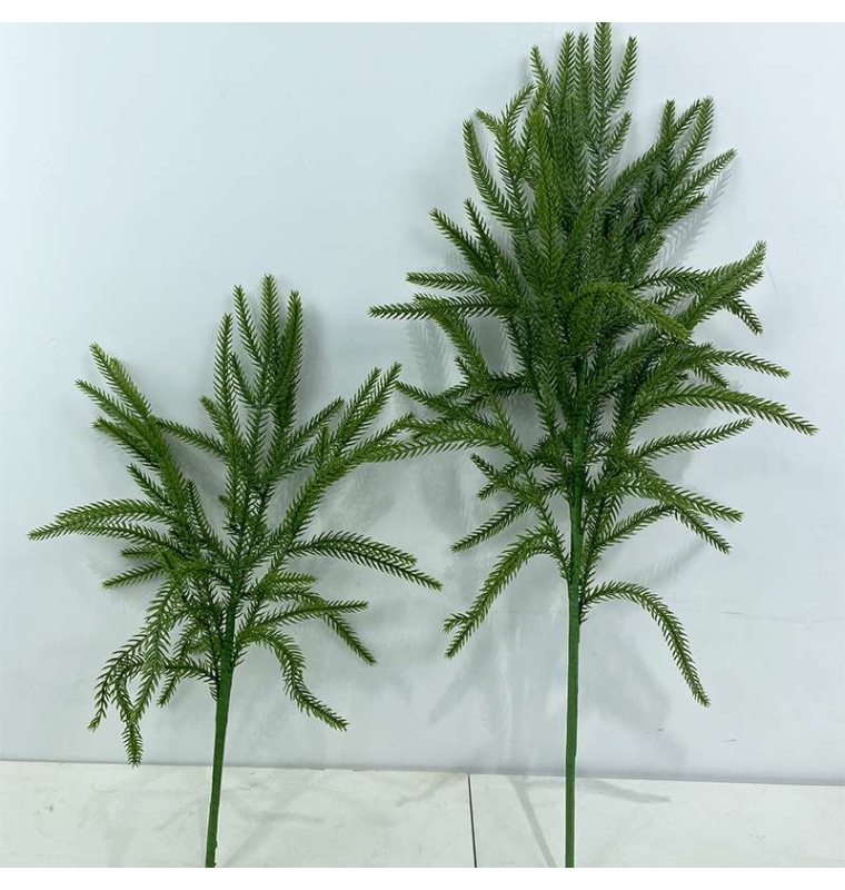 Simulated pine needles