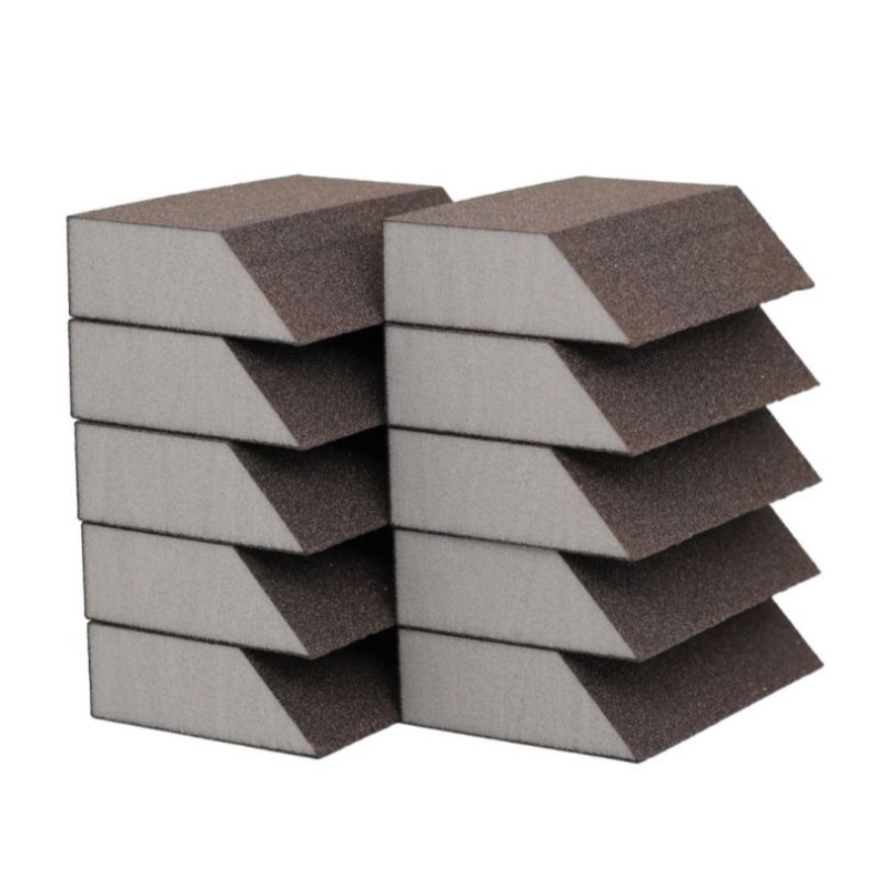 Angled sponge sand block
