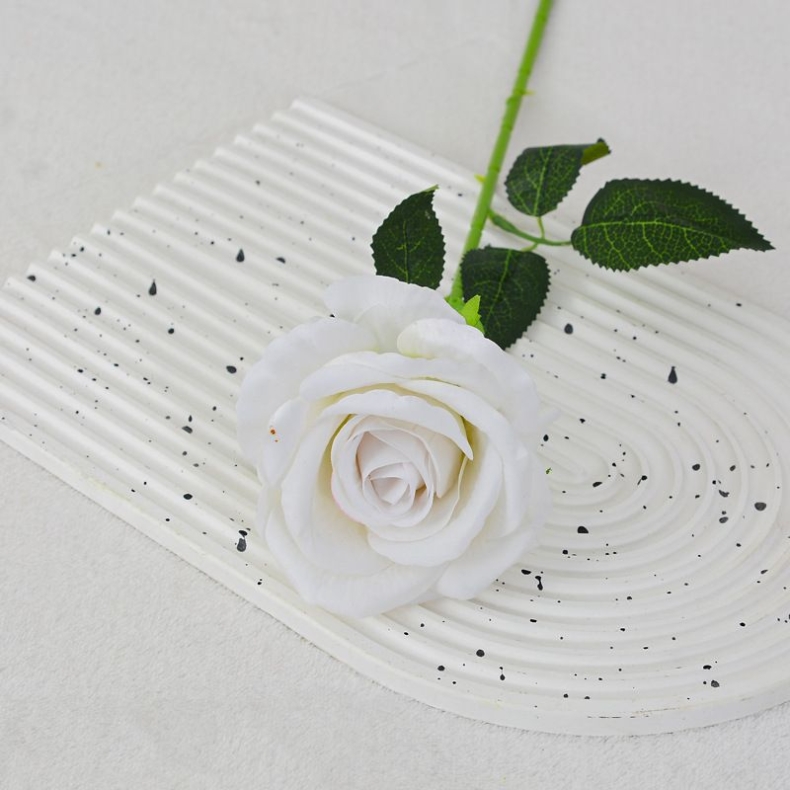 Wholesale artificial roses