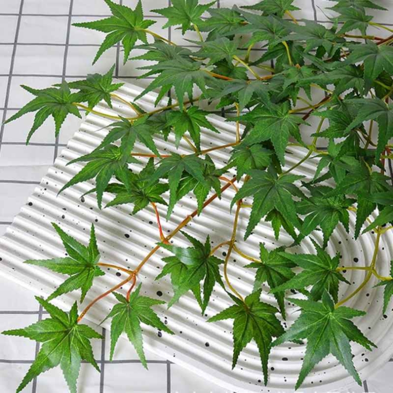 Simulated maple leaves