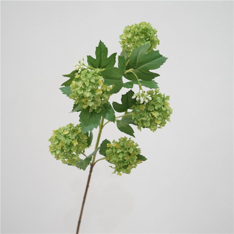 Snowball-shaped silk hydrangea