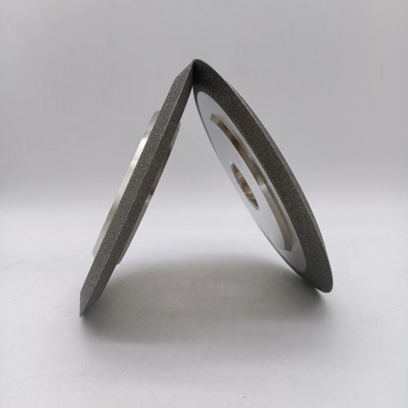 Double-beveled diamond grinding wheel