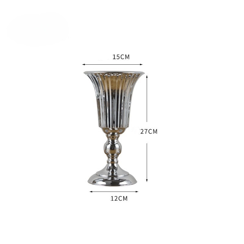 Manufacturer direct sales Iron flower vase