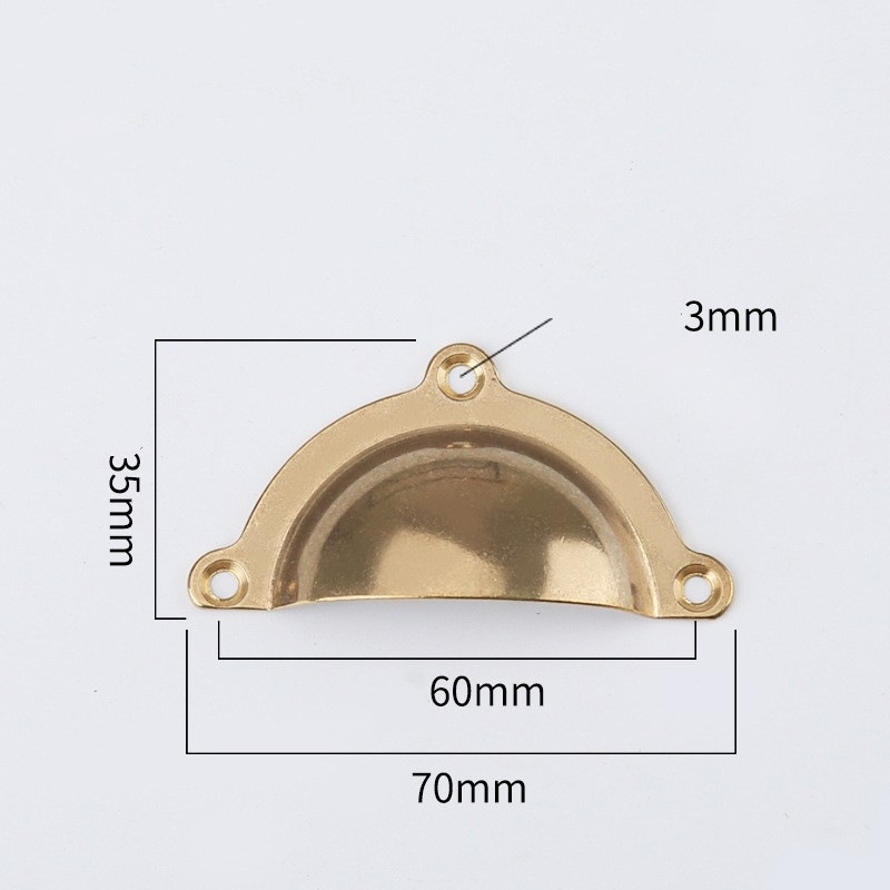 Brass shell-shaped handle