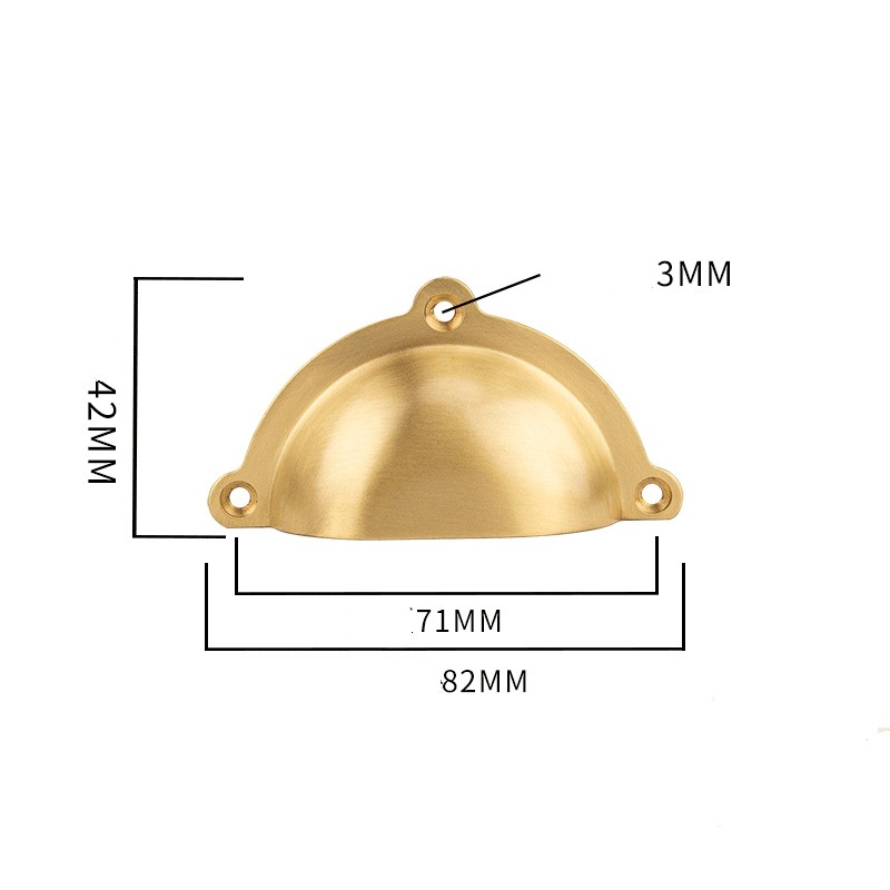 Brass shell-shaped handle