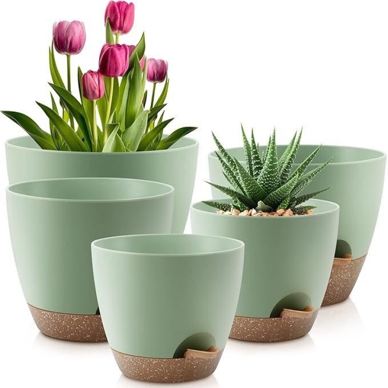 Side-filled self-absorbing plastic flower pot