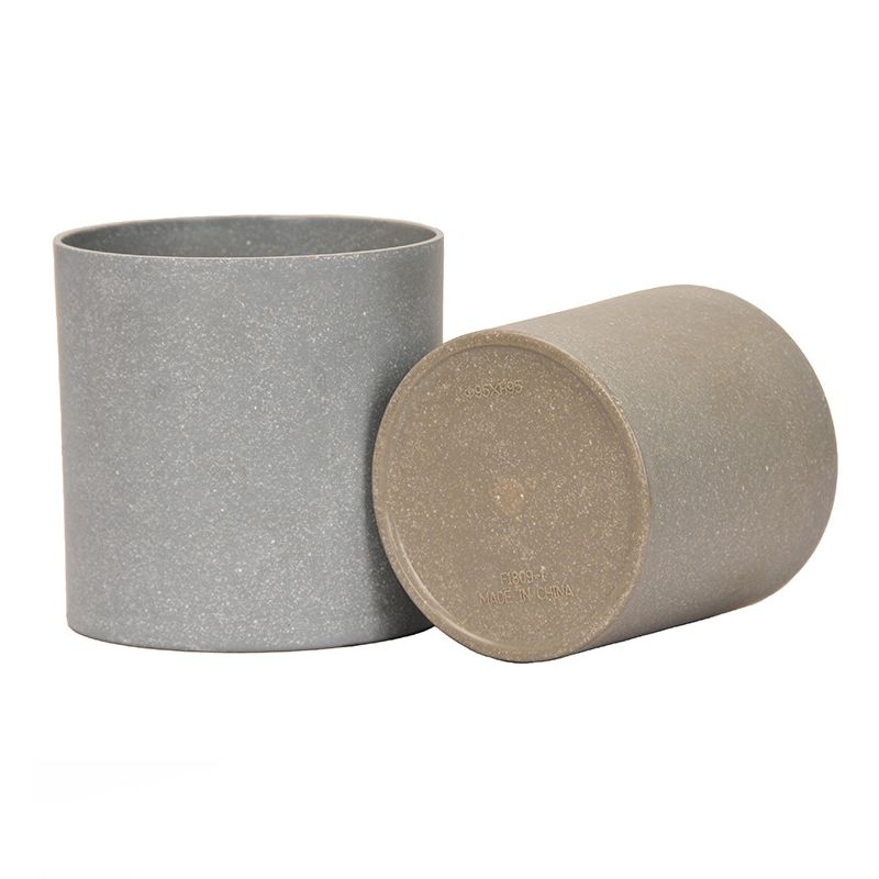 Different sizes Plastic flower pots