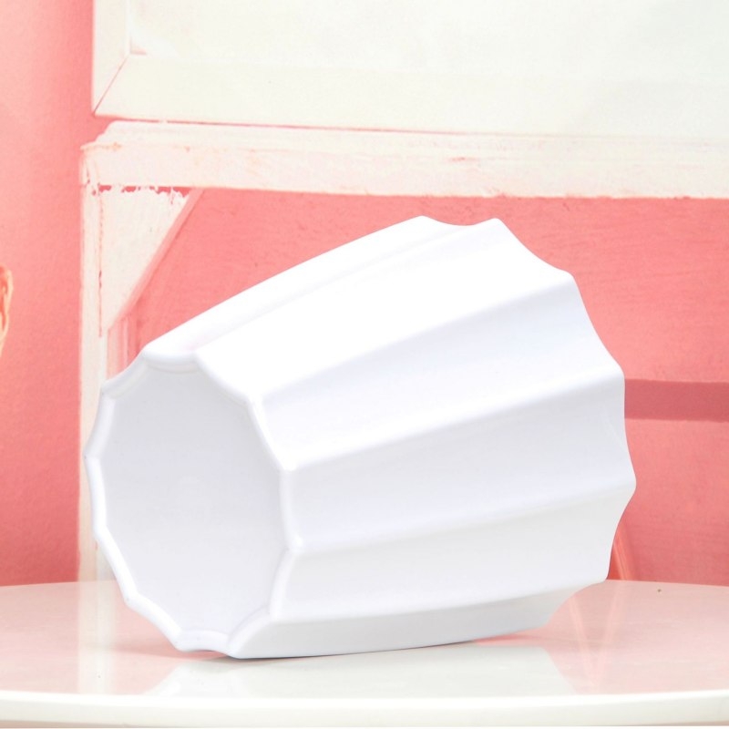 Factory direct vertical striped imitation porcelain glossy plastic flower pots