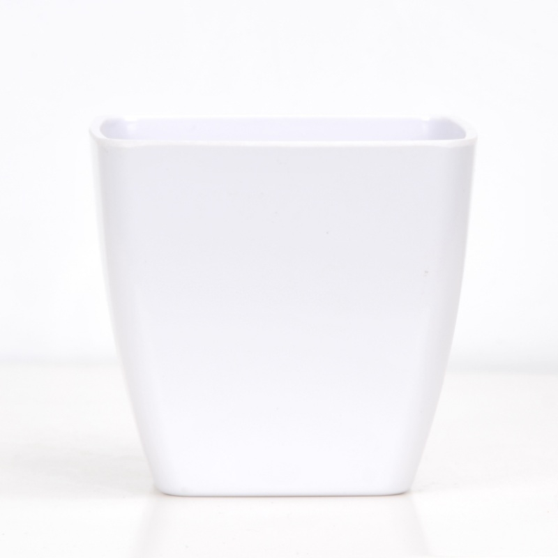 Simple mini plastic flower pot