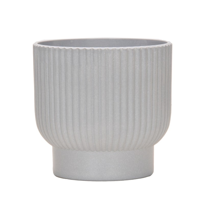 Simple flower pot without holes