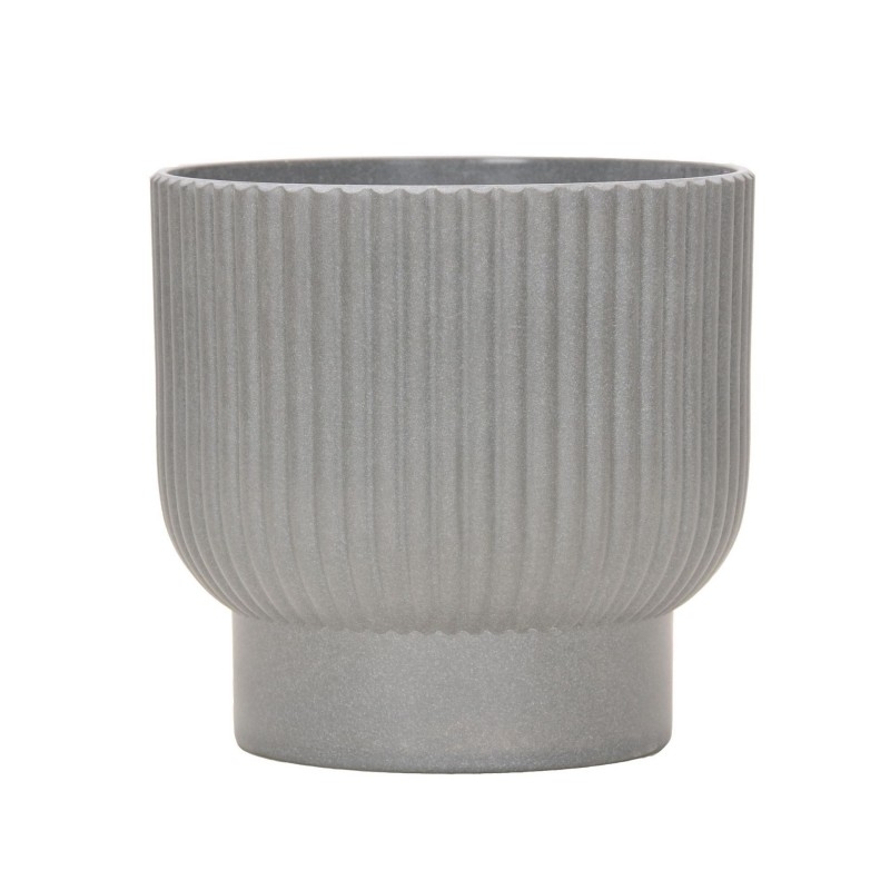 Simple flower pot without holes