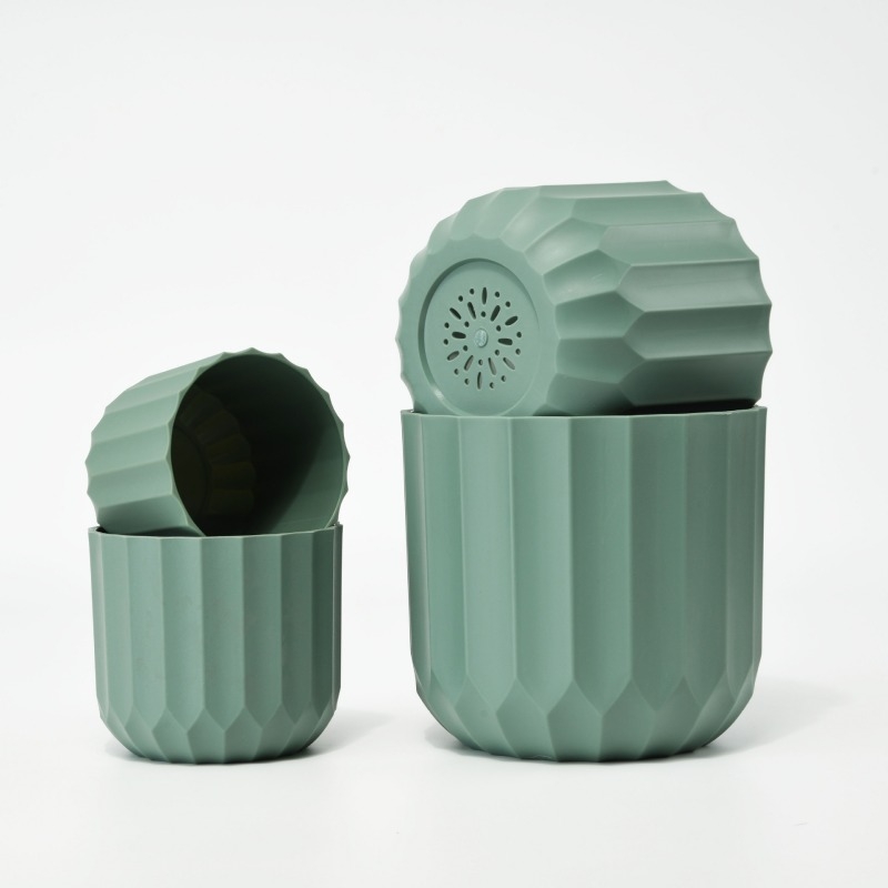 Straight striped plastic flower pot