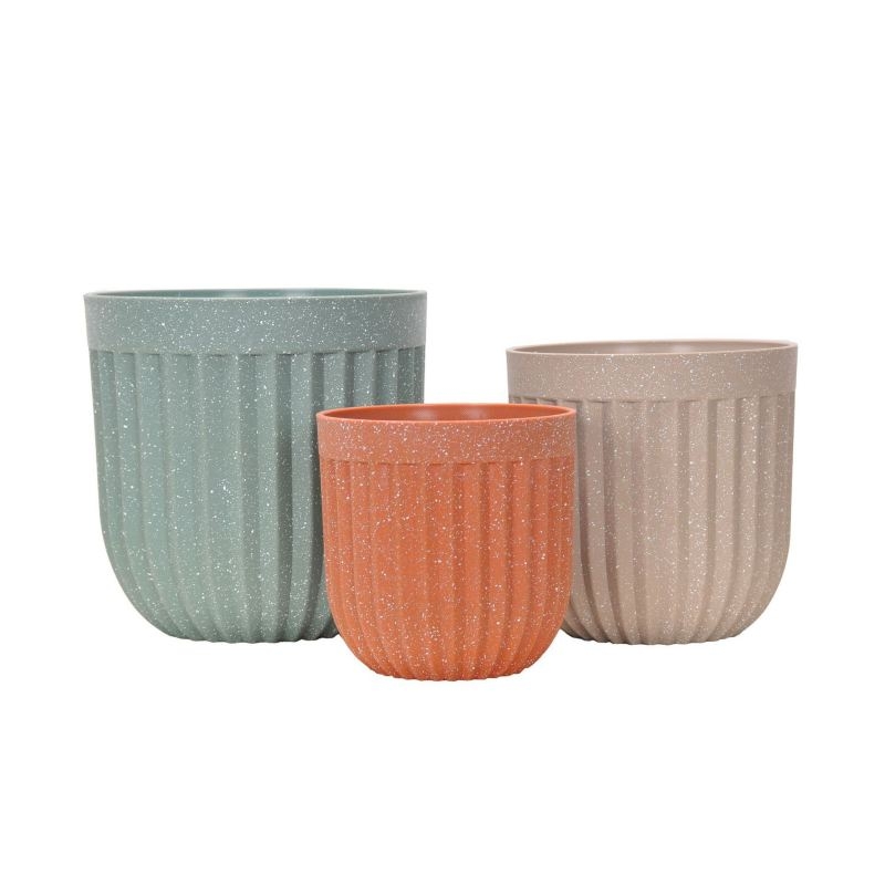 Gardening plastic flower pots