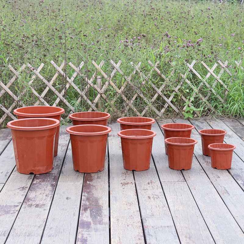 E-shaped red plastic flower pot