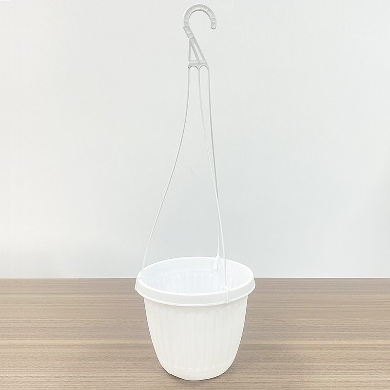 Plastic flower pots that can be hung up