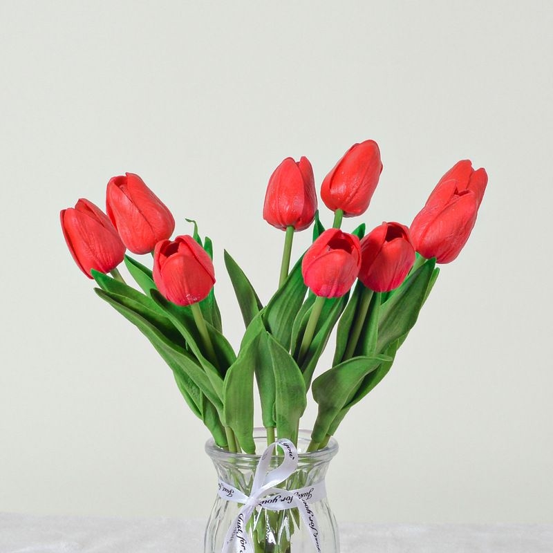 Artificial tulips