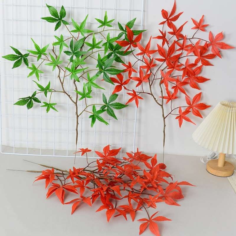 Artificial five-pointed maple leaf