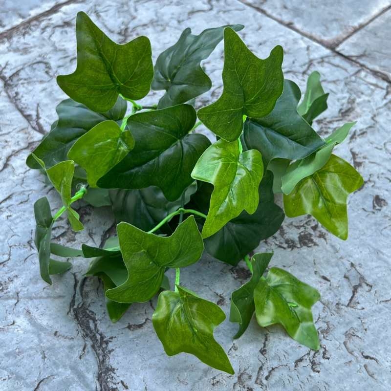 Artificial green plants - peanut leaves, sweet potato leaves, apple leaves, etc.