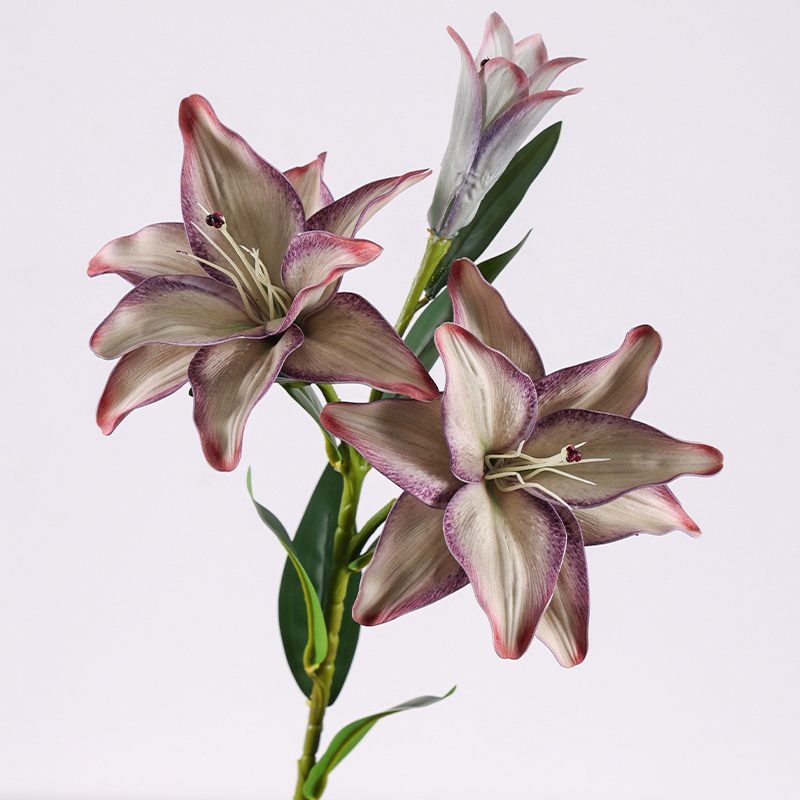 Artificial three-headed lily