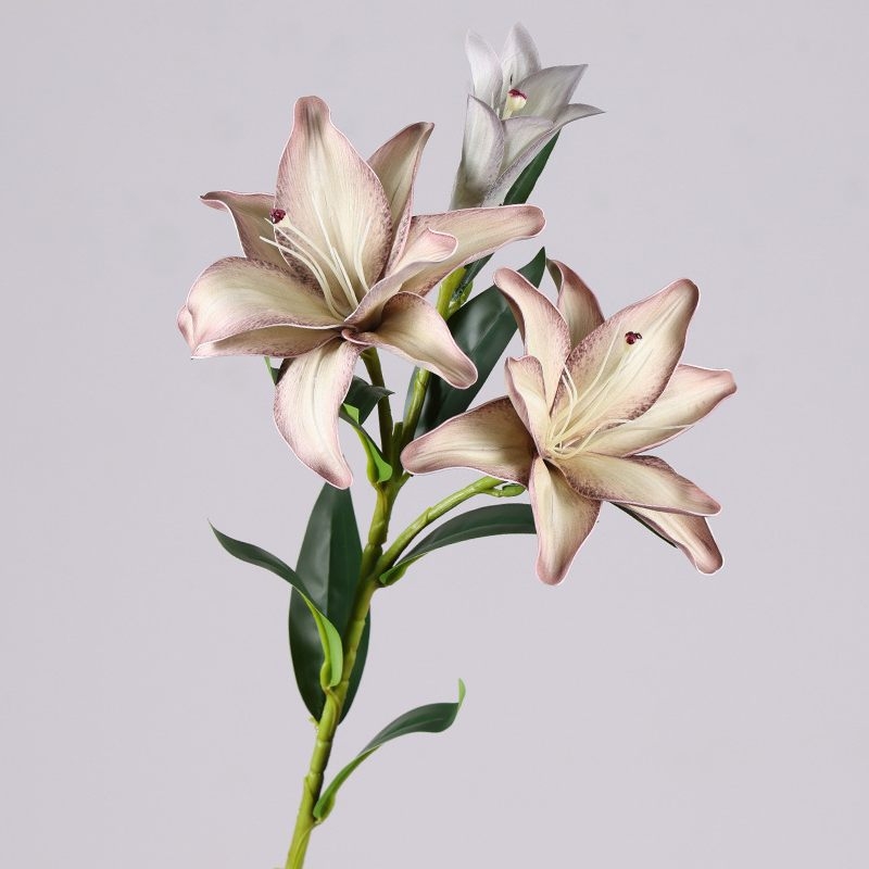 Artificial three-headed lily