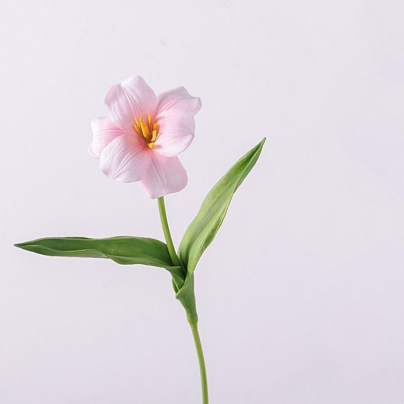 Artificial flowering tulips