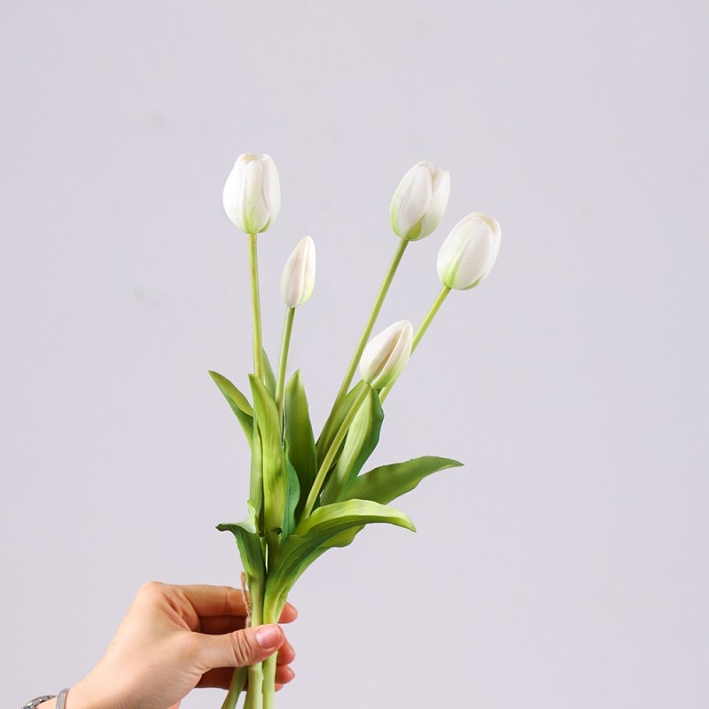 Artificial tulip bouquet