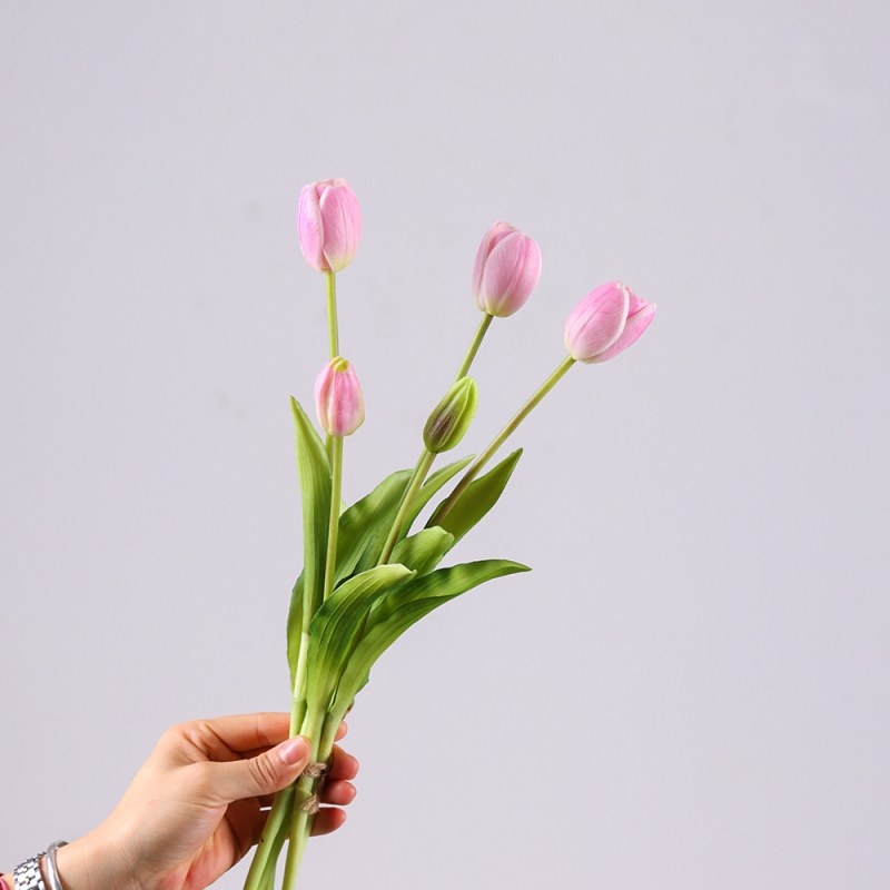 Artificial tulip bouquet