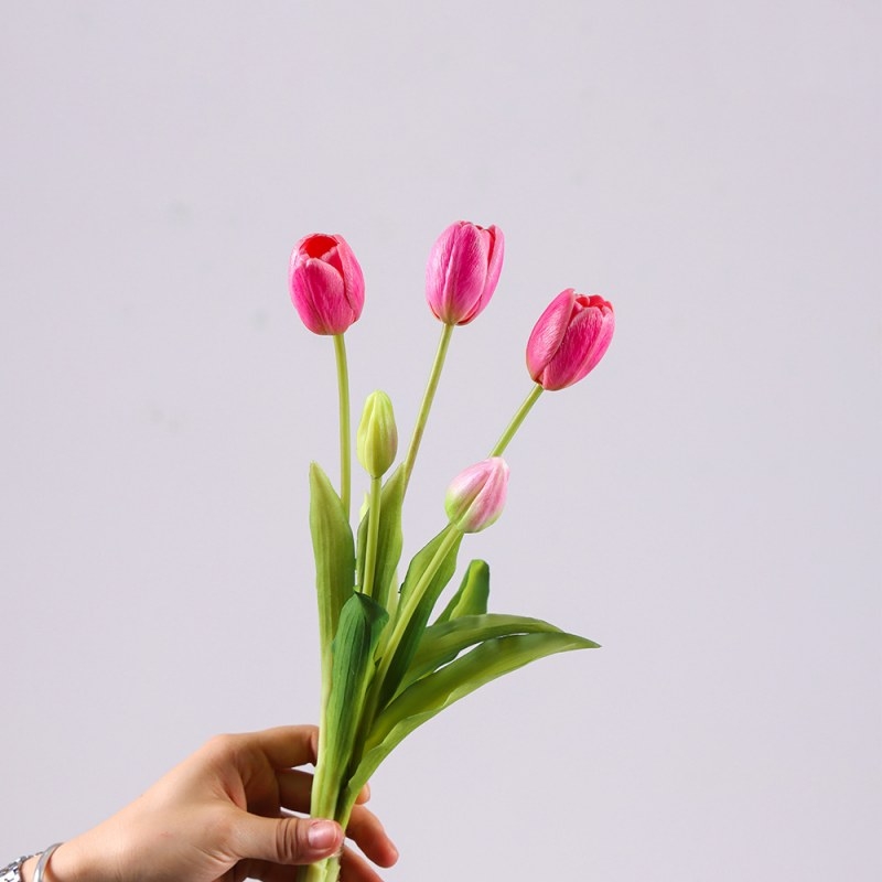 Artificial tulip bouquet