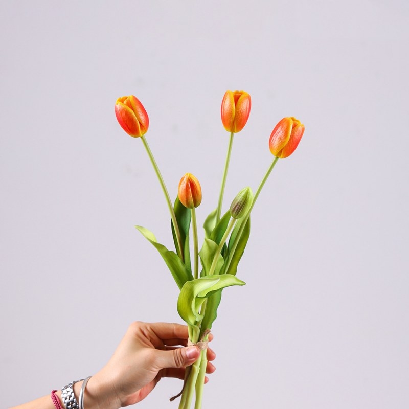 Artificial tulip bouquet