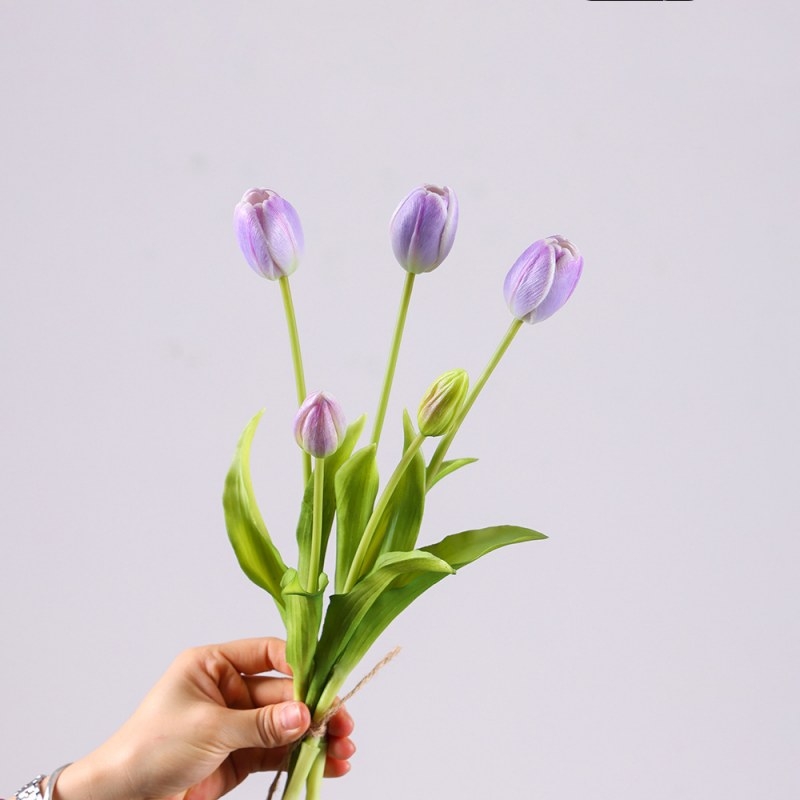 Artificial tulip bouquet