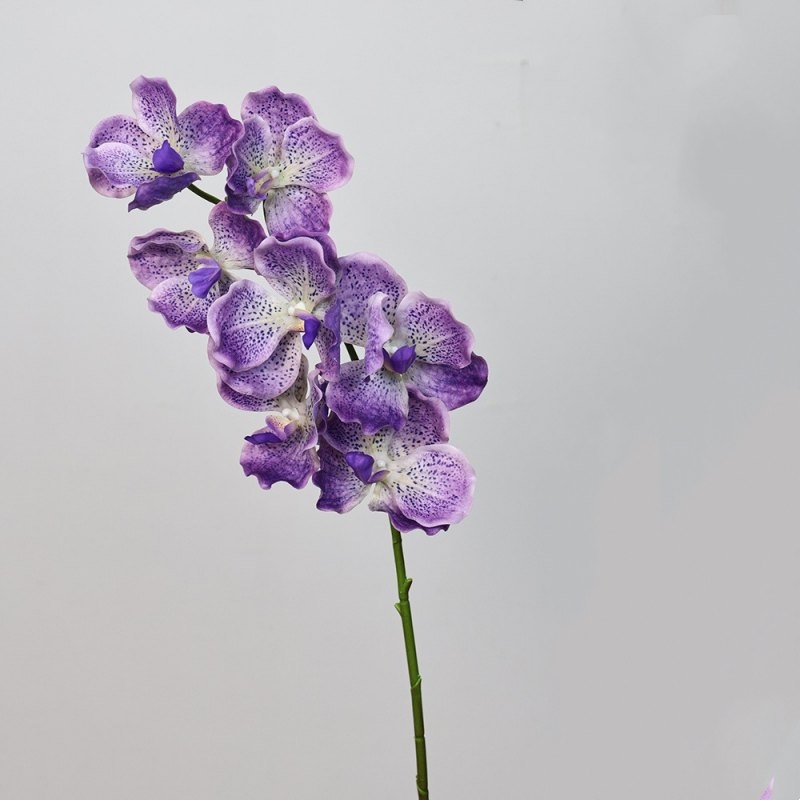 Touch-sensitive moisturizing simulated orchid