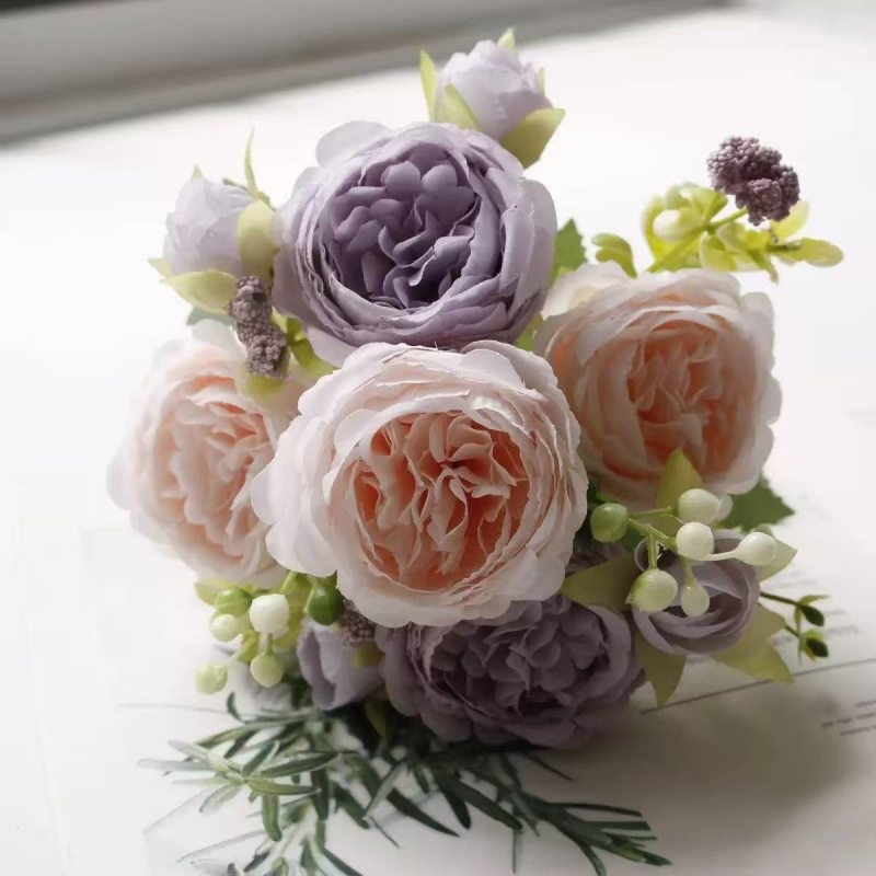 Artificial rose bouquet