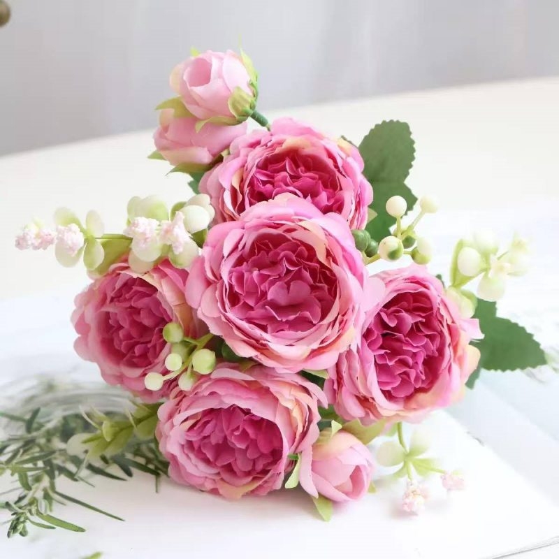 Artificial rose bouquet